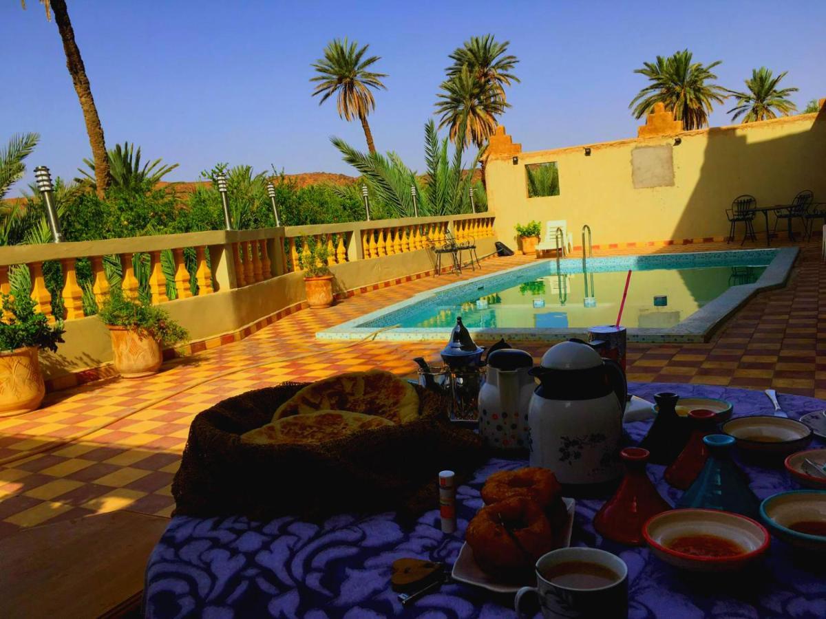 Kasbah Elmehdaoui Chez Madame Najate Bed & Breakfast Skoura Bagian luar foto